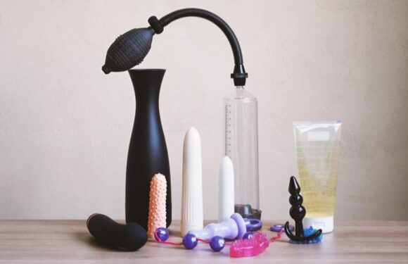8 Mistakes To Avoid When Using Penis Pumps And Male Masturbators